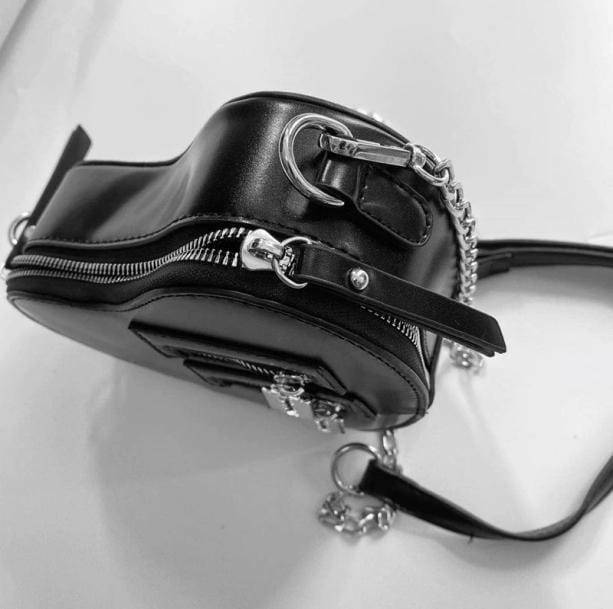 Grunge Style Black Heart Crossbody Bag for Aesthetic Outfits