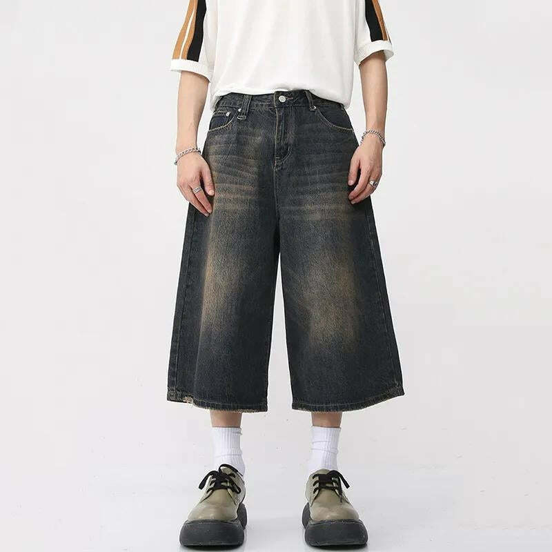 Grunge Style Clothing: Dark Washed Jean Capri Shorts for Aesthetic Outfits