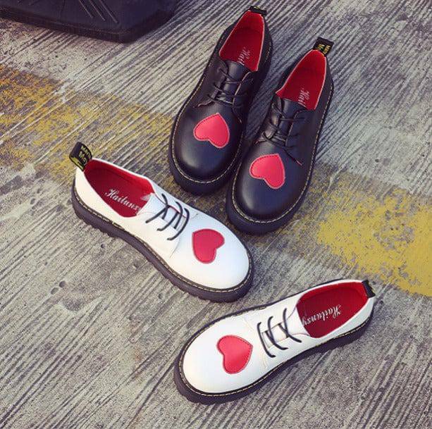 Grunge Style Clothing: Love Heart Oxford Shoes for Aesthetic Outfits