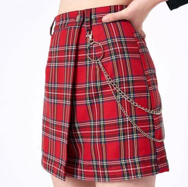 Grunge Style Clothing: Red Checkered Skirt for Aesthetic Outfits