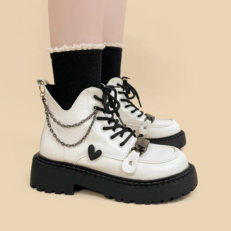 Grunge Style Clothing: White Platform Boots for Aesthetic Outfits