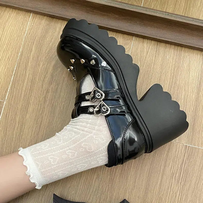 Grunge Style Heart Buckled Platform Mary Jane Shoes for Aesthetic Outfits