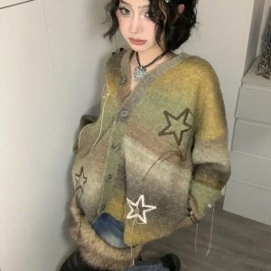 Grunge Style Oversized Cardigan: Aesthetic Layering for Soft Girl Looks