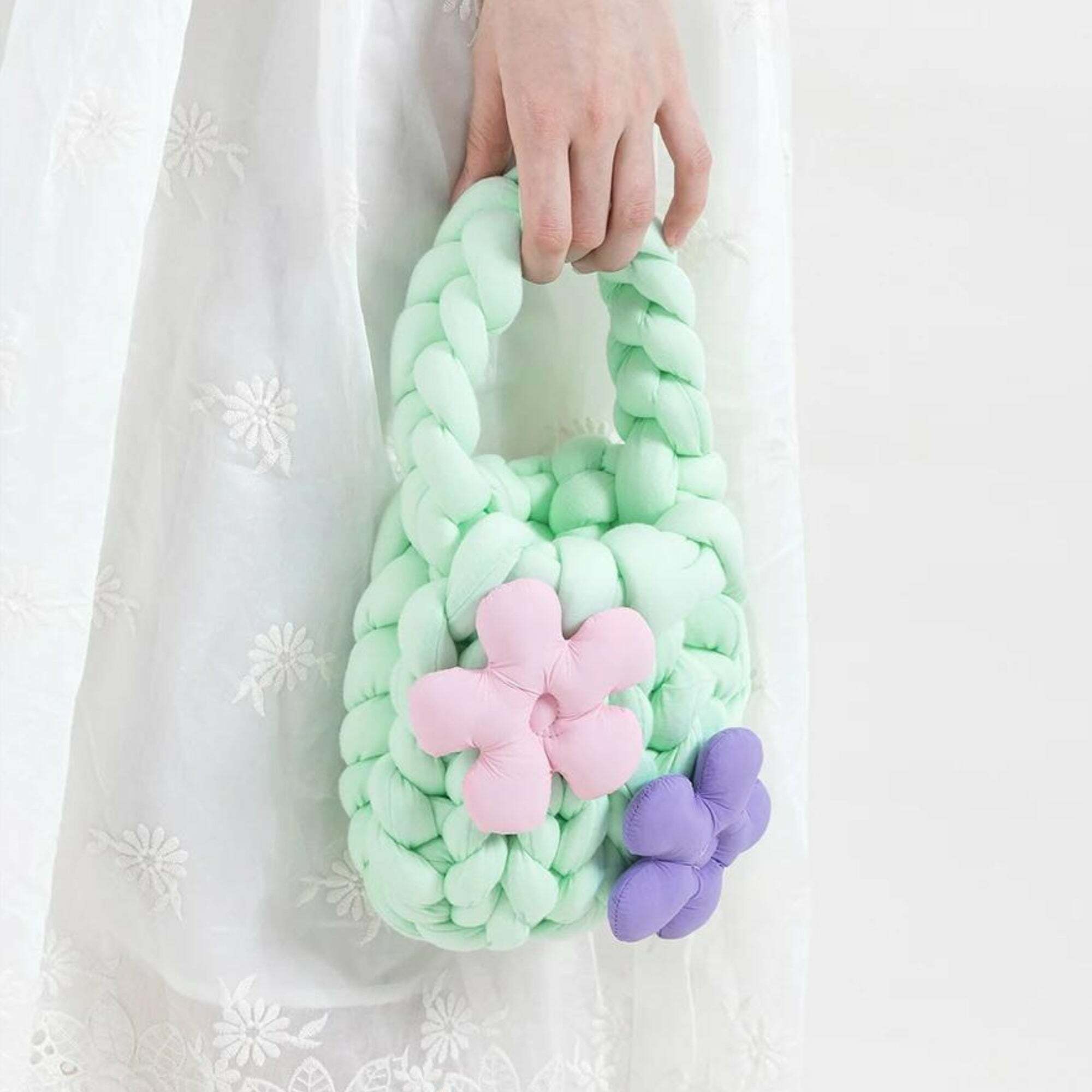 Soft Girl Super Bulky Yarn Handbag - Aesthetic Style for Every Outfit