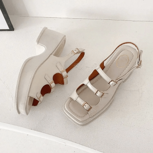 Vintage Platform Sandals for Aesthetic Outfits: Grunge, Coquette & More