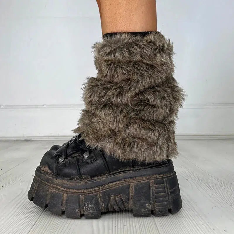 Y2K Grunge Style Faux Fur Leg Warmers for Aesthetic Outfits